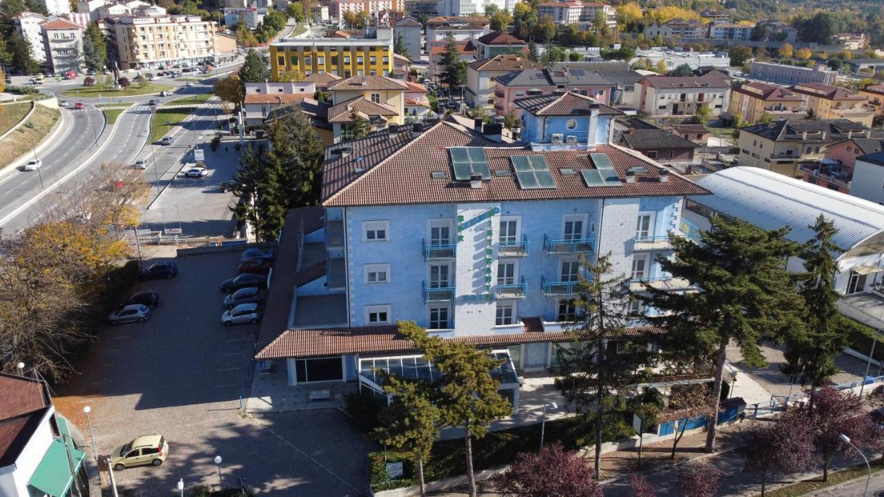 Hotel Azzurro Л'Аквіла Екстер'єр фото