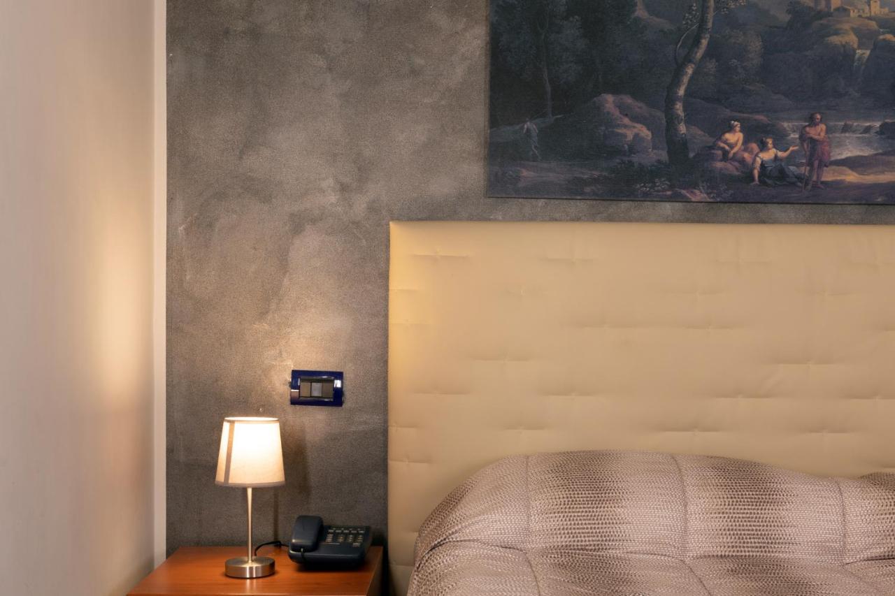 Hotel Azzurro Л'Аквіла Екстер'єр фото
