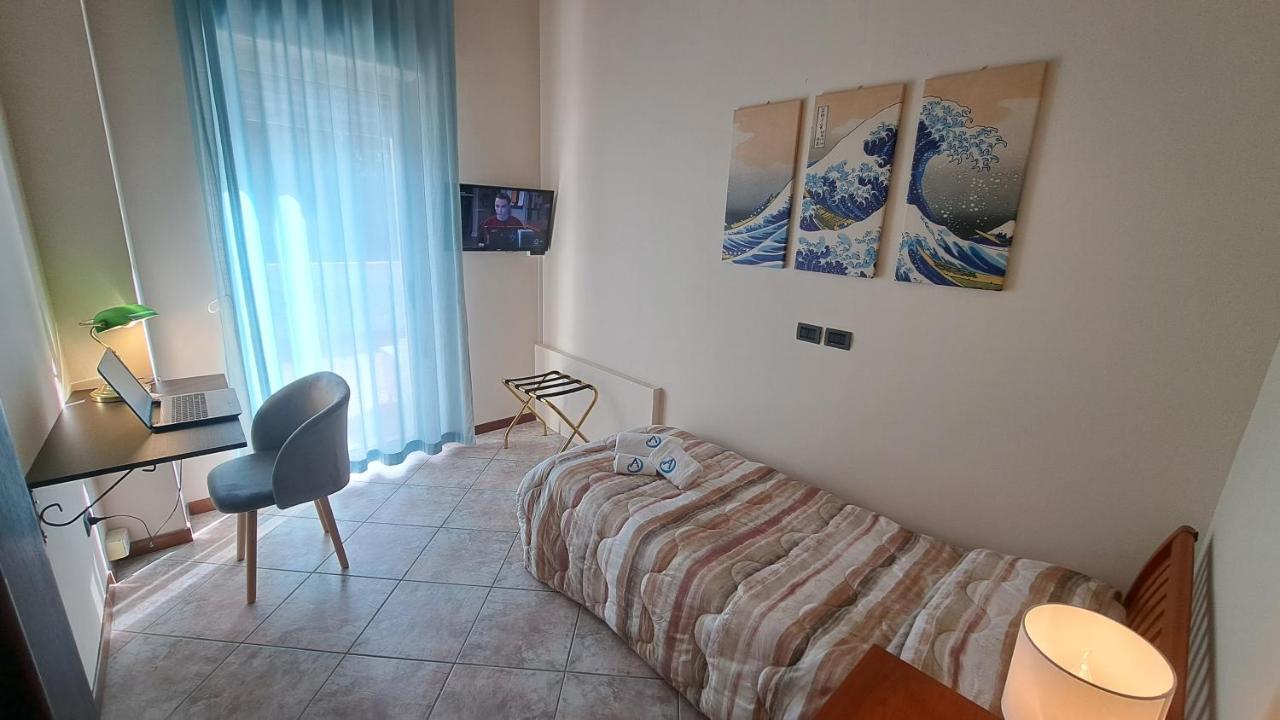 Hotel Azzurro Л'Аквіла Екстер'єр фото