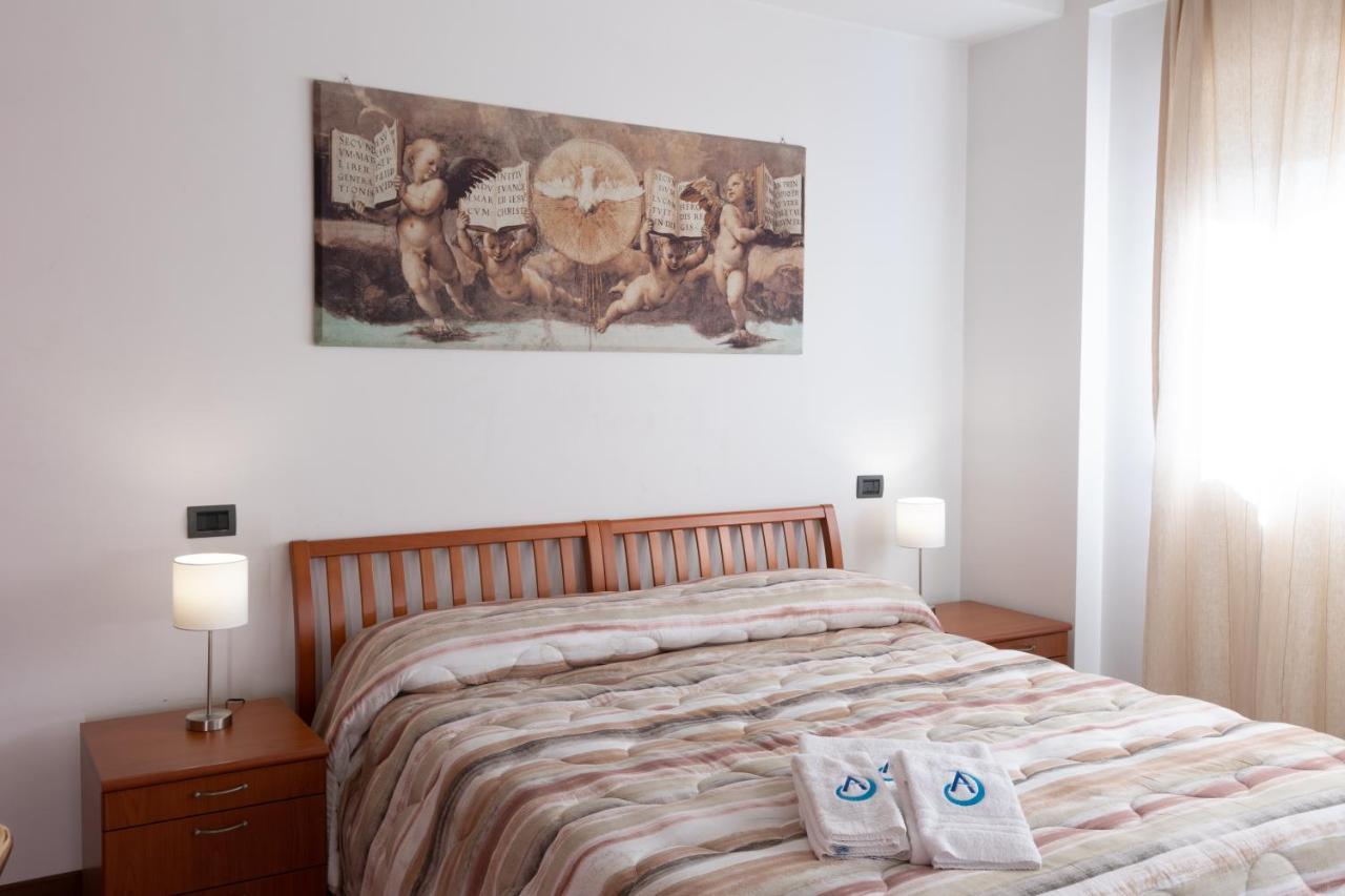 Hotel Azzurro Л'Аквіла Екстер'єр фото